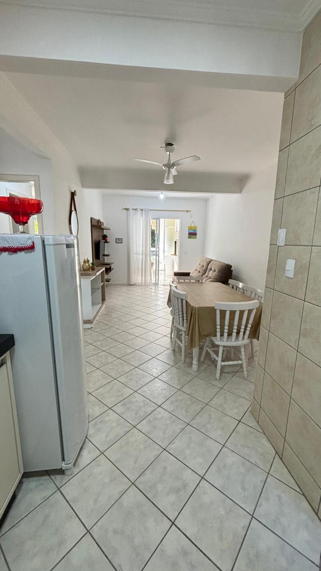Apto Em Condominio No Centro De Bombinhas, Proximo Da Praia Eksteriør billede